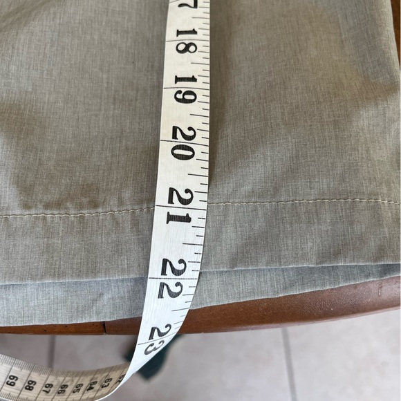 Billabong cross fire submersible land or water shorts, mens 33, tan, back zip - Picture 12 of 12